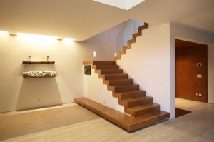 Как отделать бетонную лестницу в доме