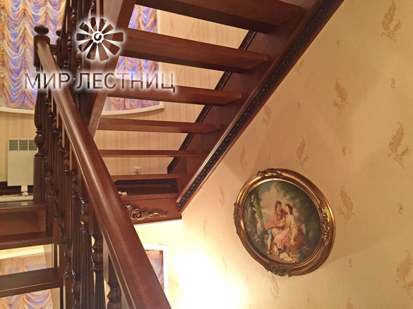 Шикарная деревянная лестница “Центурион”