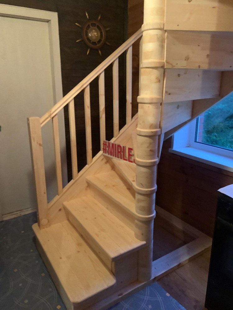 Деревянная лестница в СТ Прогресс