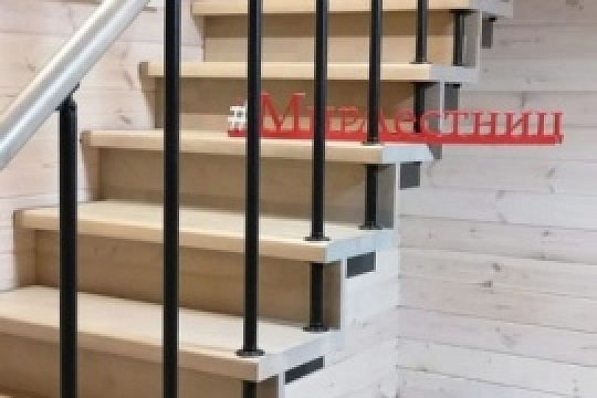 Лестница на металлическом каркасе в СНТ Купавна-ЗИЛ