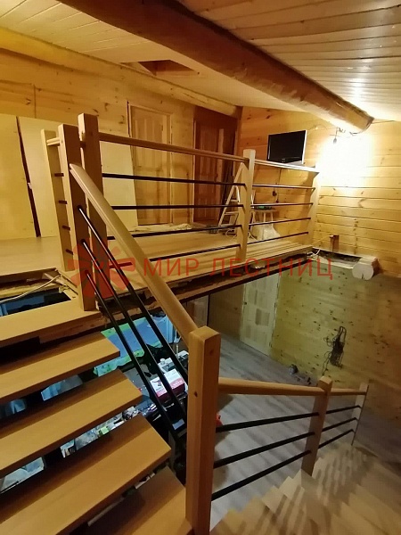 Лестница на металлокаркасе в СНТ Повадино