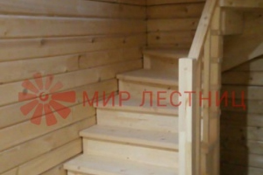 Лестница из сосны в СНТ Лесянка