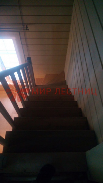 Деревянная лестница в поселке Тучково