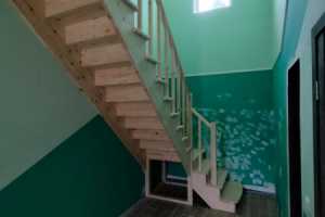 Деревянная лестница в СНТ Искона